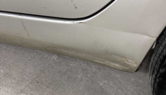 2015 Maruti Swift VXI, Petrol, Manual, 37,290 km, Left running board - Minor scratches