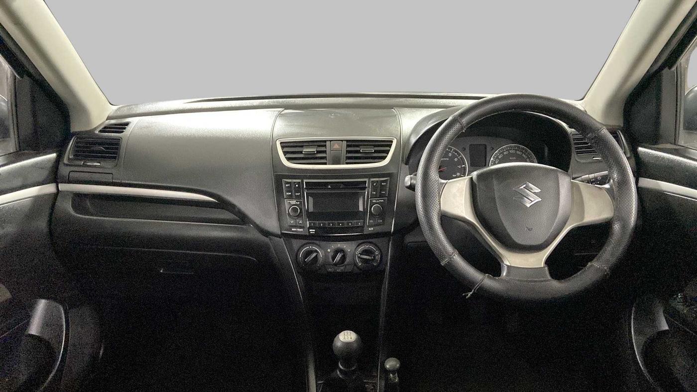 2015 Maruti Swift VXI, Petrol, Manual, 37,290 km, Dashboard