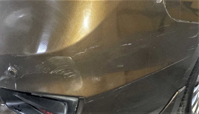 2016 Maruti Ciaz ZXI+, Petrol, Manual, 72,338 km, Rear bumper - Slightly dented
