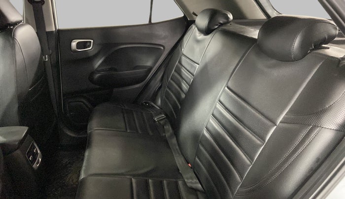 2020 Hyundai VENUE S+ 1.2, Petrol, Manual, 15,237 km, Right Side Rear Door Cabin