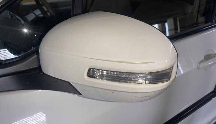 2013 Maruti Ertiga VXI, CNG, Manual, 44,536 km, Left rear-view mirror - Minor scratches