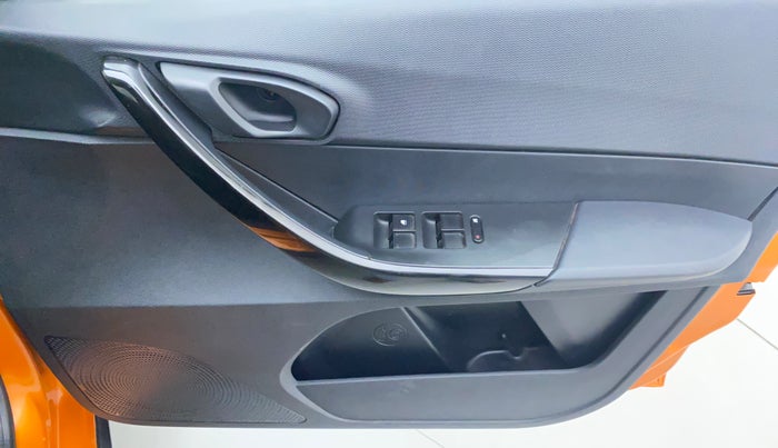 2019 Tata TIAGO NRG PETROL, Petrol, Manual, 22,150 km, Driver Side Door Panels Control