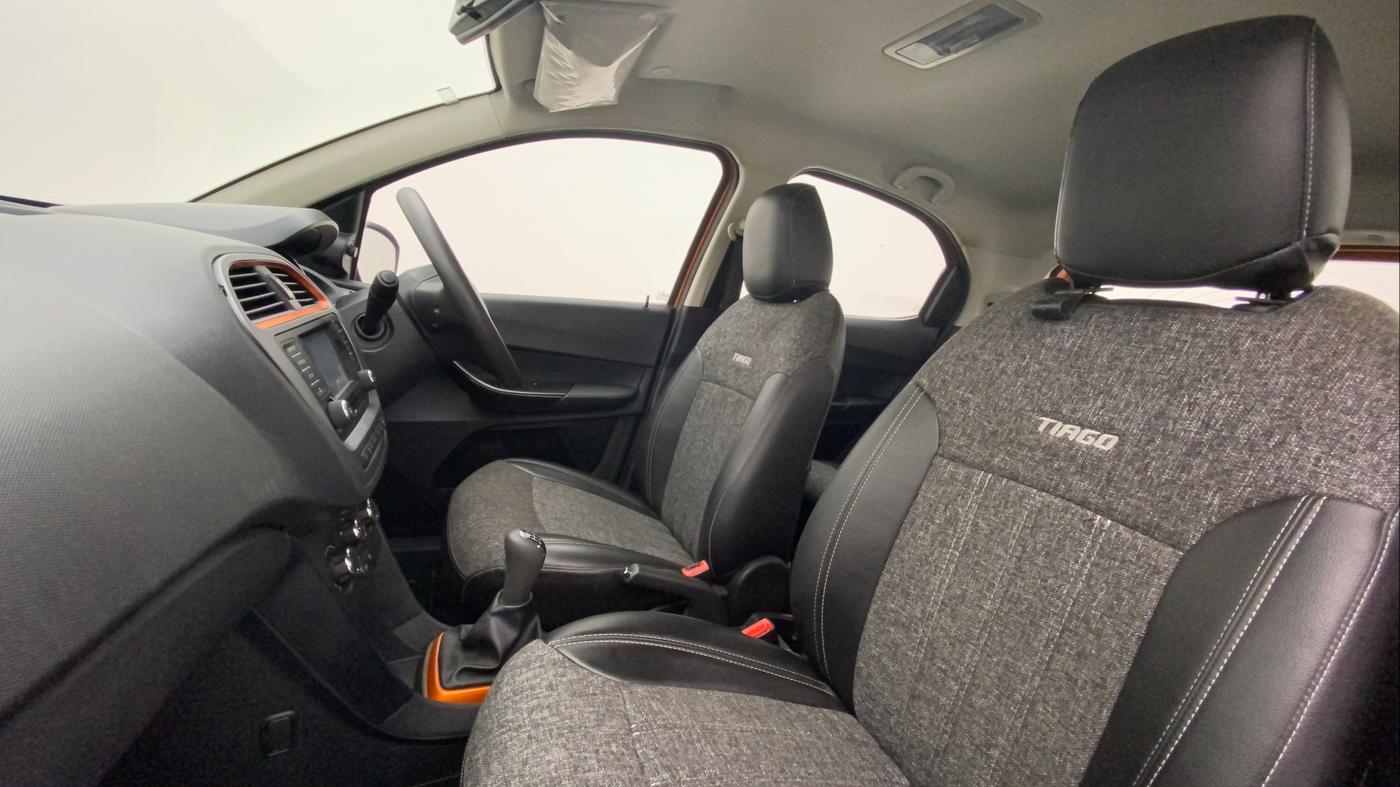 2019 Tata TIAGO NRG PETROL, Petrol, Manual, 22,150 km, Right Side Front Door Cabin