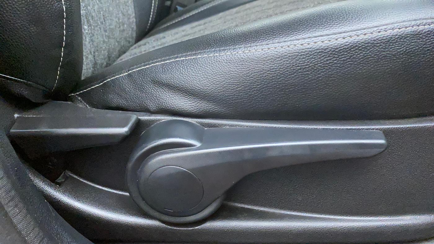 2019 Tata TIAGO NRG PETROL, Petrol, Manual, 22,150 km, Driver Side Adjustment Panel