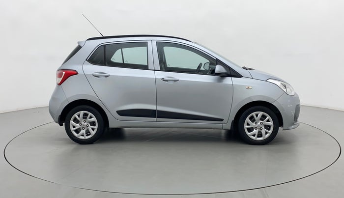 2018 Hyundai Grand i10 MAGNA AT 1.2 KAPPA VTVT, Petrol, Automatic, 18,087 km, Right Side View