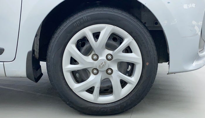 2018 Hyundai Grand i10 MAGNA AT 1.2 KAPPA VTVT, Petrol, Automatic, 18,087 km, Right Front Wheel