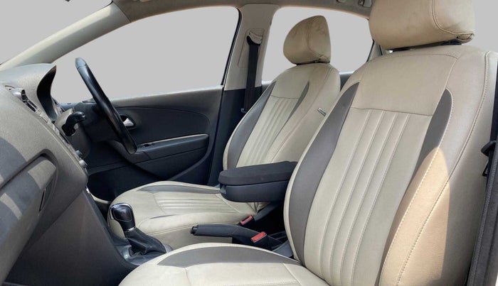 2015 Volkswagen Vento COMFORTLINE 1.2 TSI AT, Petrol, Automatic, 51,974 km, Right Side Front Door Cabin