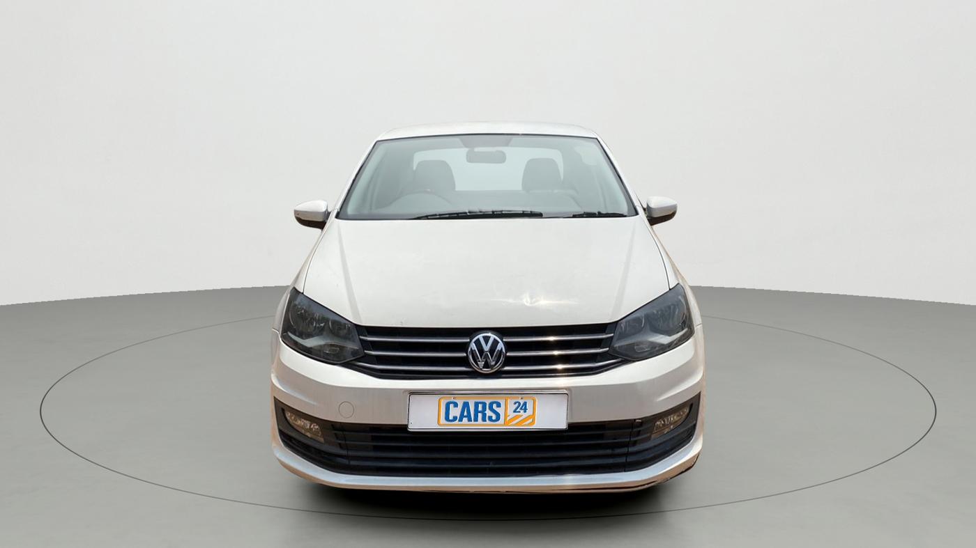 2015 Volkswagen Vento COMFORTLINE 1.2 TSI AT, Petrol, Automatic, 51,974 km, Front