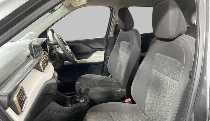 2022 Tata PUNCH ACCOMPLISHED AMT, Petrol, Automatic, 15,070 km, Right Side Front Door Cabin