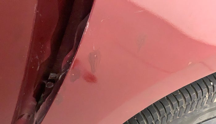 2016 Maruti Swift Dzire VXI (O), Petrol, Manual, 61,308 km, Right fender - Paint has minor damage