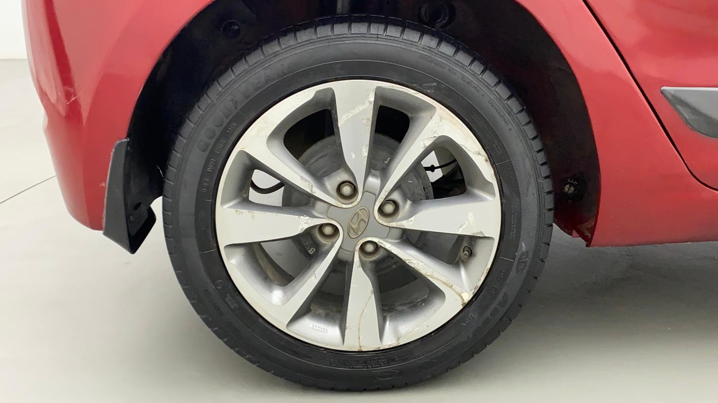 2017 Hyundai Elite i20 ASTA 1.2 DUAL TONE, Petrol, Manual, 22,050 km, Right Rear Wheel