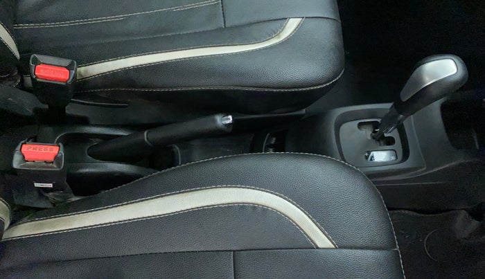 2017 Maruti Wagon R 1.0 VXI AMT, Petrol, Automatic, 86,298 km, Gear Lever