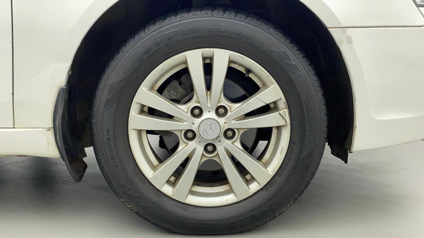 2011 Hyundai Sonata 2.4 GDI MT, Petrol, Manual, 74,795 km, Right Front Wheel