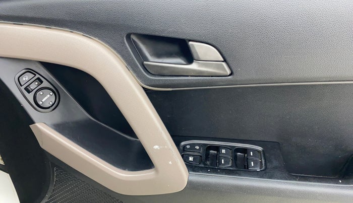 2017 Hyundai Creta SX PLUS 1.6 PETROL, Petrol, Manual, 70,478 km, Driver Side Door Panels Control