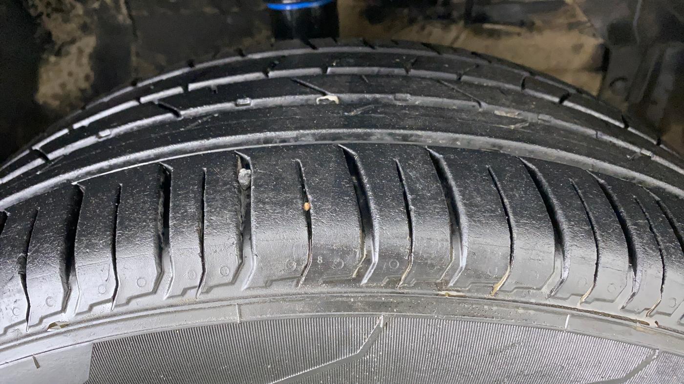 2016 Maruti Vitara Brezza ZDI, Diesel, Manual, 91,429 km, Right Front Tyre Tread