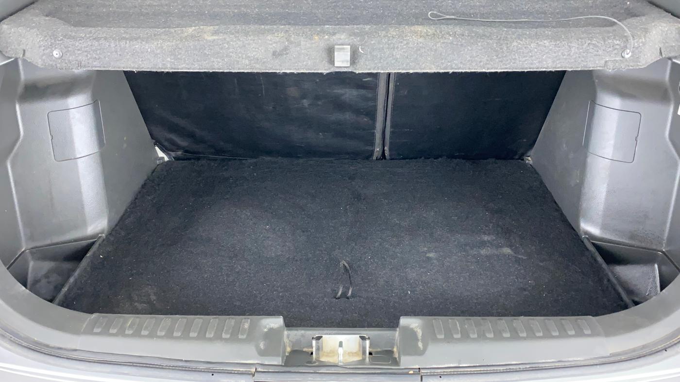 2016 Maruti Vitara Brezza ZDI, Diesel, Manual, 91,429 km, Boot Inside