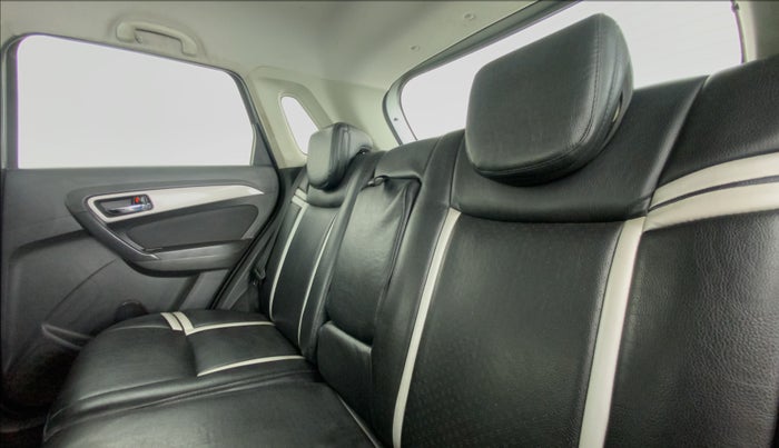 2016 Maruti Vitara Brezza ZDI, Diesel, Manual, 91,429 km, Right Side Rear Door Cabin