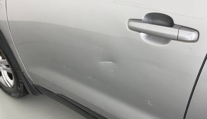 2016 Maruti Vitara Brezza ZDI, Diesel, Manual, 91,429 km, Front passenger door - Slightly dented