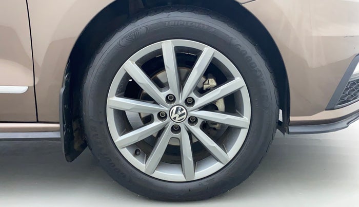 2020 Volkswagen Vento HIGHLINE PLUS 1.0L TSI AT, Petrol, Automatic, 38,605 km, Right Front Wheel