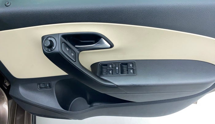 2020 Volkswagen Vento HIGHLINE PLUS 1.0L TSI AT, Petrol, Automatic, 38,605 km, Driver Side Door Panels Control