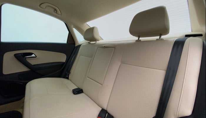2020 Volkswagen Vento HIGHLINE PLUS 1.0L TSI AT, Petrol, Automatic, 38,605 km, Right Side Rear Door Cabin
