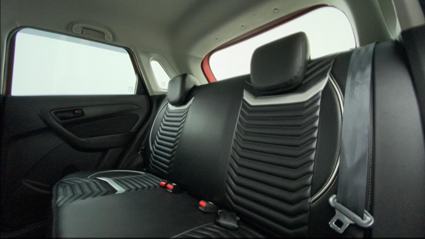 2018 Maruti Vitara Brezza VDI, Diesel, Manual, 42,252 km, Right Side Rear Door Cabin