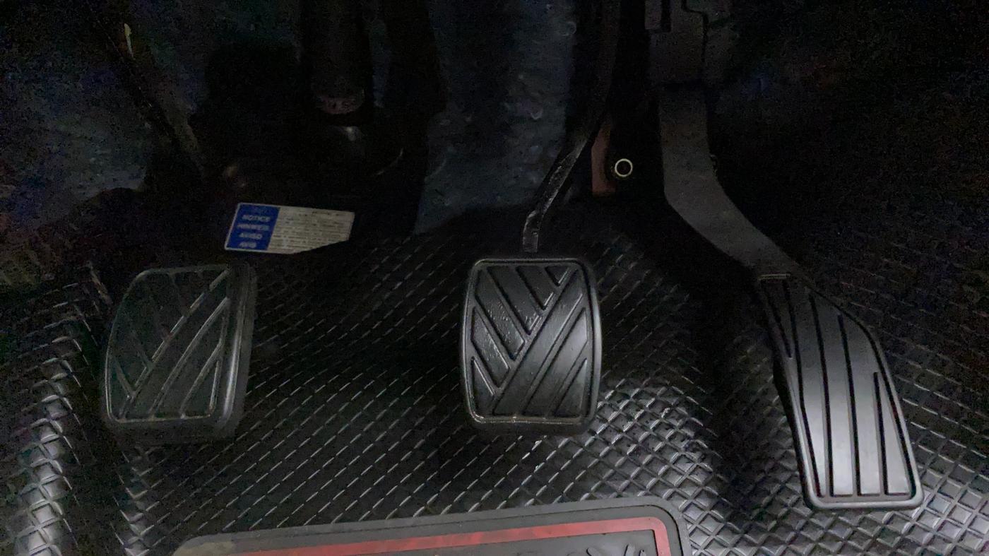 2018 Maruti Vitara Brezza VDI, Diesel, Manual, 42,252 km, Pedals