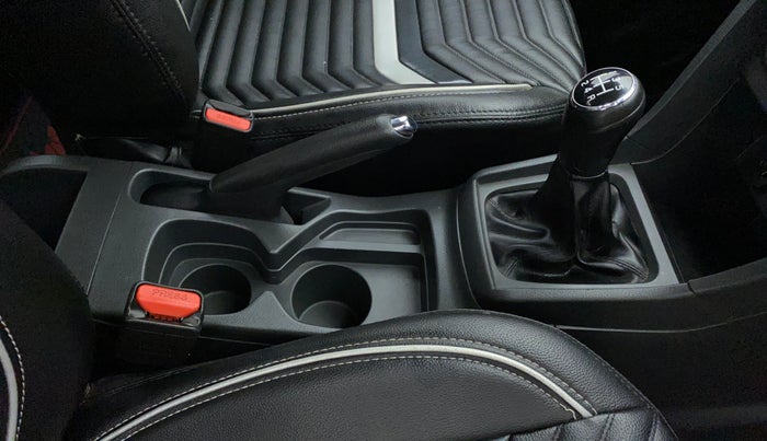 2018 Maruti Vitara Brezza VDI, Diesel, Manual, 42,252 km, Gear Lever