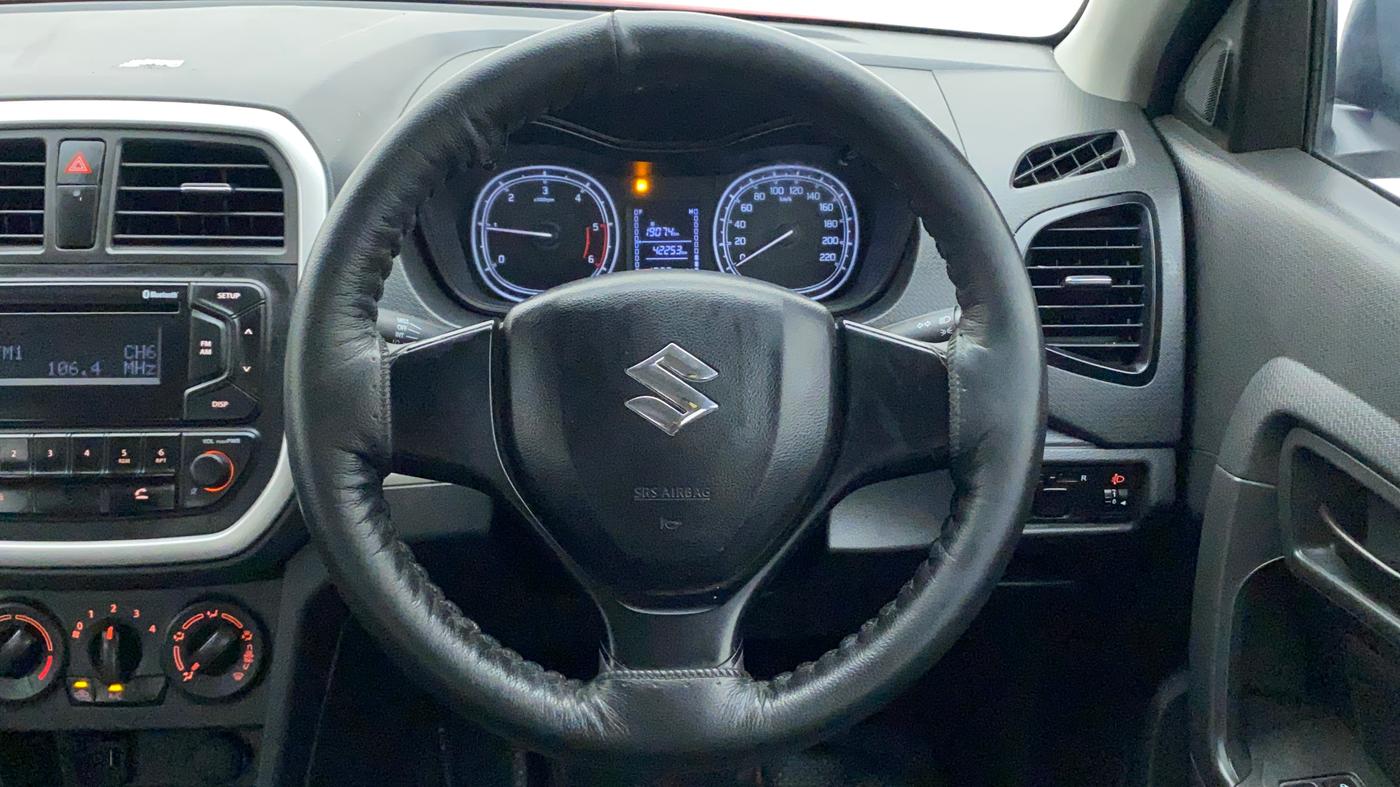 2018 Maruti Vitara Brezza VDI, Diesel, Manual, 42,252 km, Steering Wheel Close Up