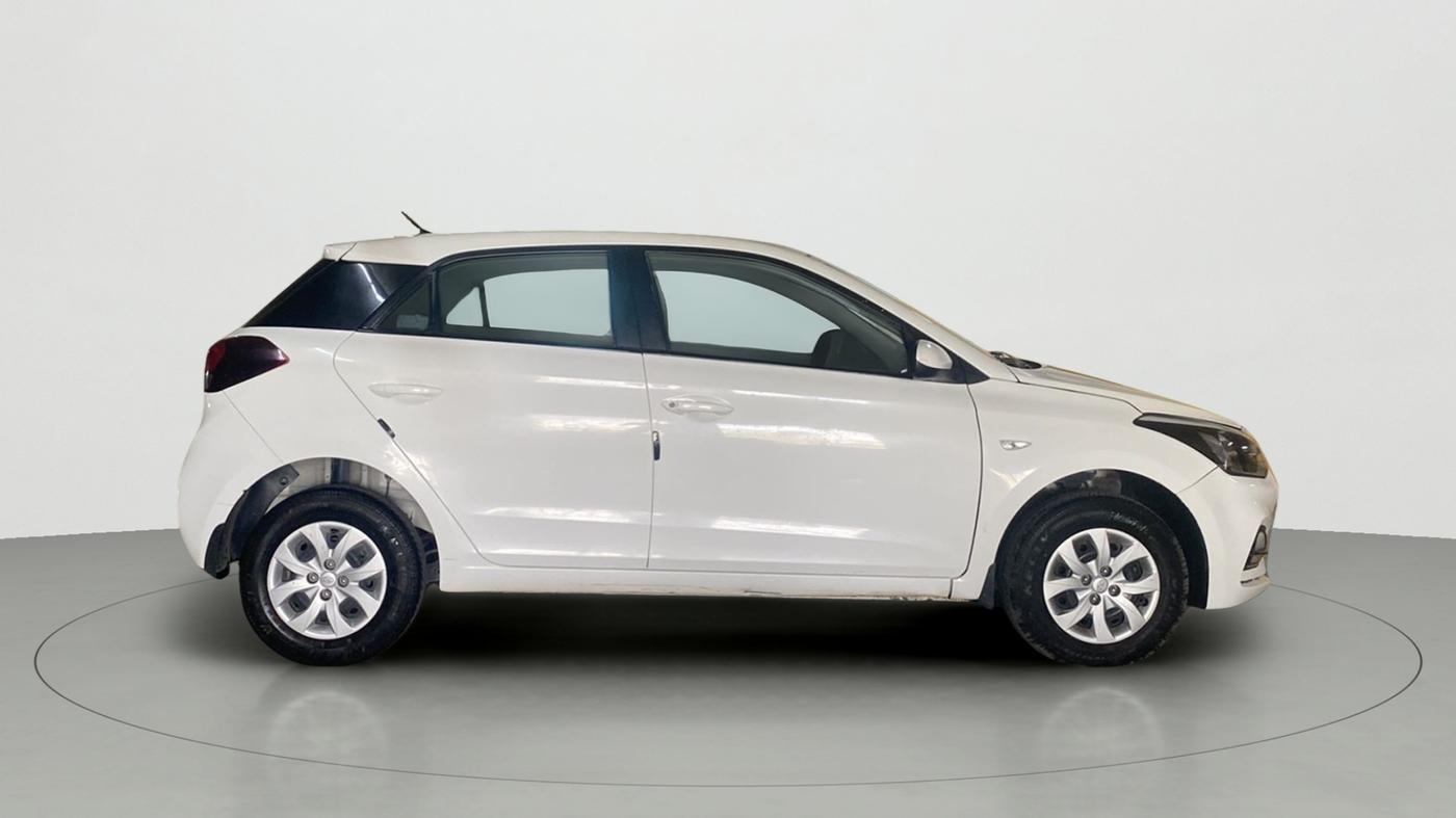 2020 Hyundai Elite i20 MAGNA PLUS 1.2, Petrol, Manual, 63,015 km, Right Side