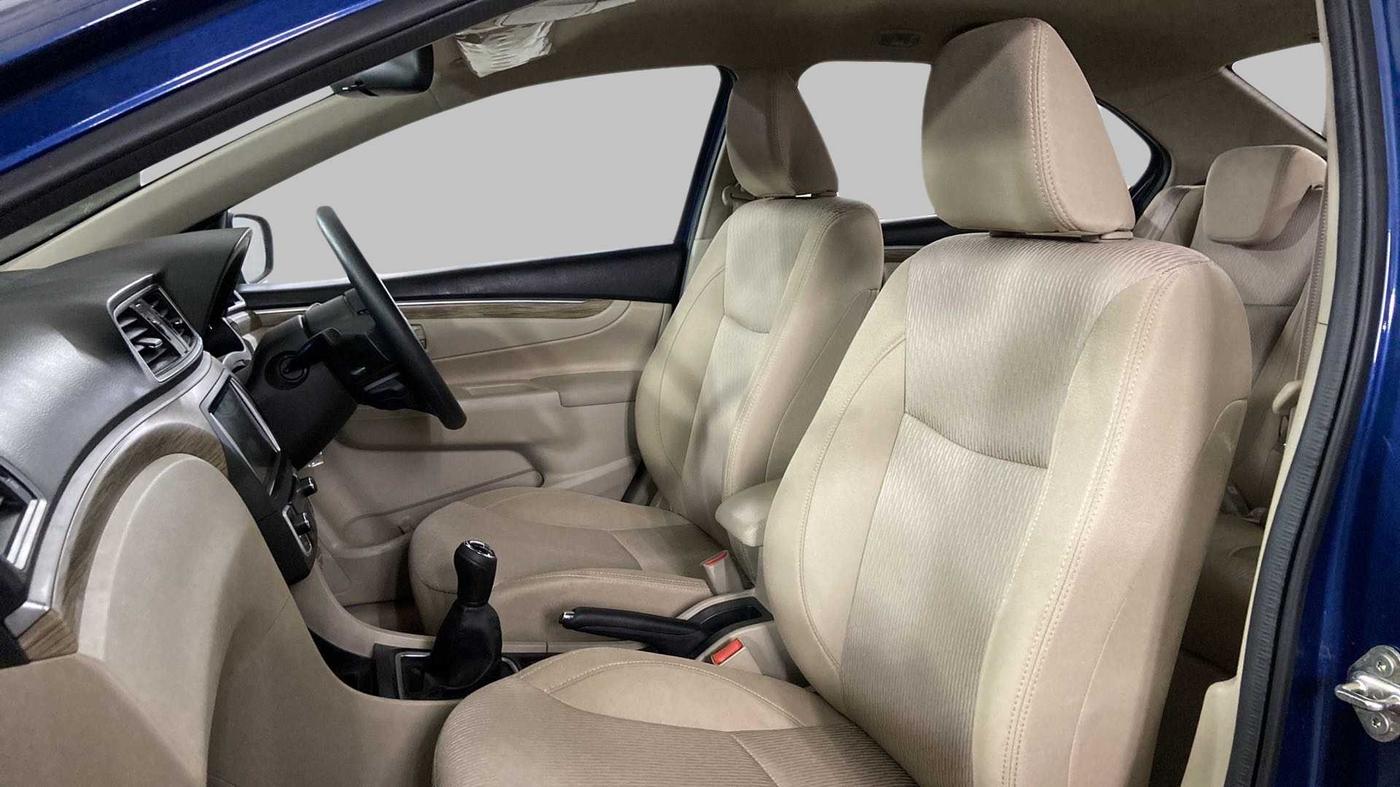 2022 Maruti Ciaz ZETA 1.5 SHVS MT PETROL, Petrol, Manual, 10,022 km, Right Side Front Door Cabin
