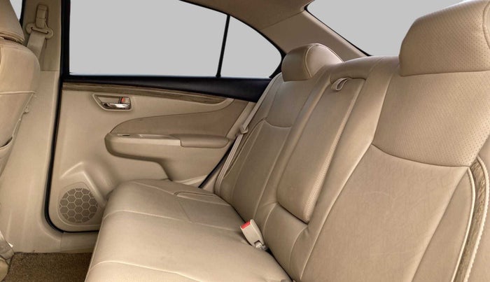 2019 Maruti Ciaz DELTA 1.5 SHVS MT PETROL, Petrol, Manual, 19,250 km, Right Side Rear Door Cabin