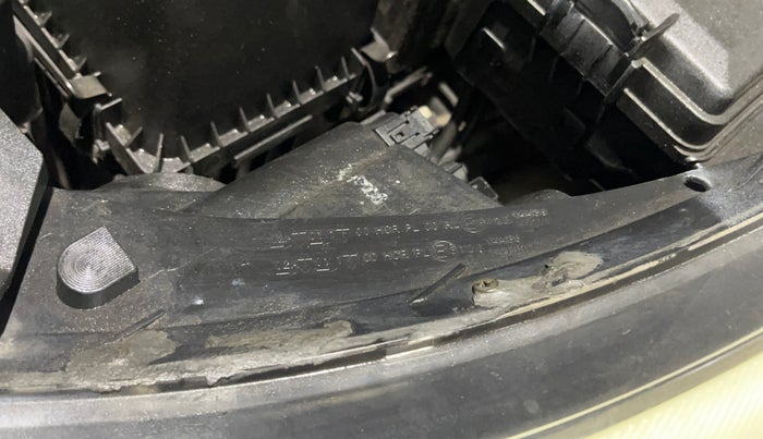 2015 Hyundai i20 Active 1.2 S, Petrol, Manual, 66,189 km, Left headlight - Clamp has minor damage