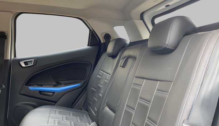 2018 Ford Ecosport TITANIUM 1.5L SIGNATURE EDITION (SUNROOF) DIESEL, Diesel, Manual, 82,206 km, Right Side Rear Door Cabin