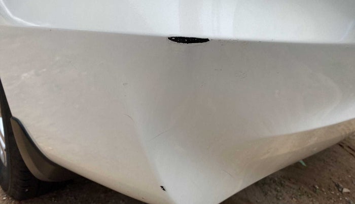 2016 Honda Amaze 1.2L I-VTEC VX, Petrol, Manual, 1,20,447 km, Rear bumper - Minor scratches