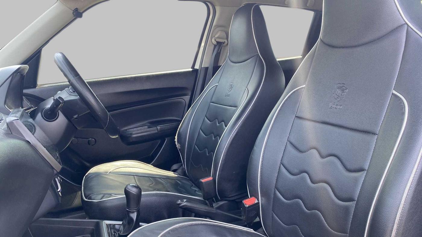 2020 Maruti Swift LXI, Petrol, Manual, 60,581 km, Right Side Front Door Cabin
