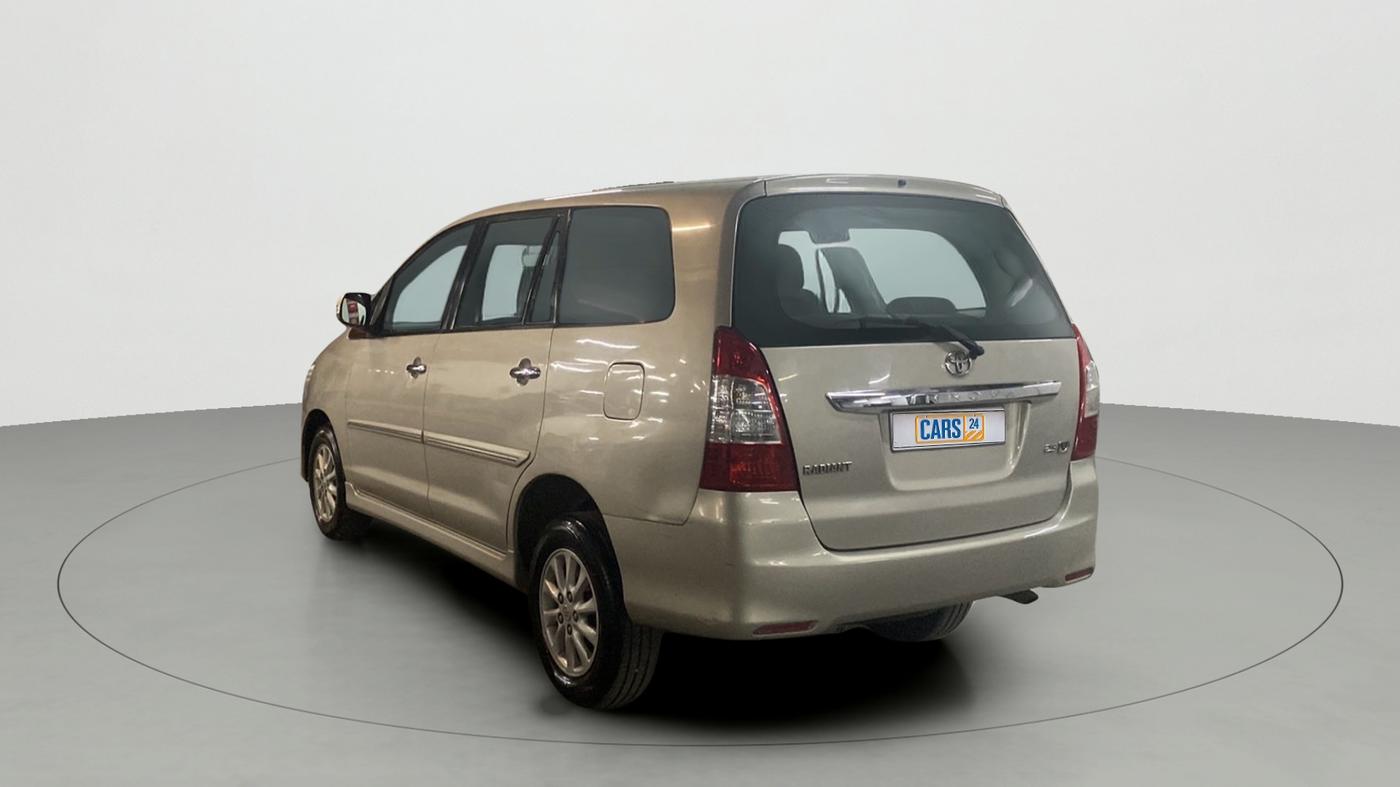 2013 Toyota Innova 2.5 VX 7 STR, Diesel, Manual, 67,912 km, Left Back Diagonal