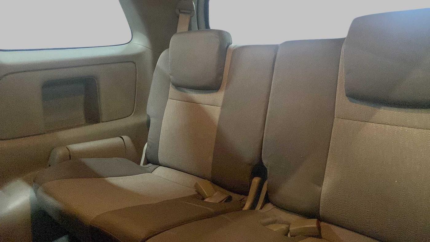 2013 Toyota Innova 2.5 VX 7 STR, Diesel, Manual, 67,912 km, Third Seat Row ( optional )