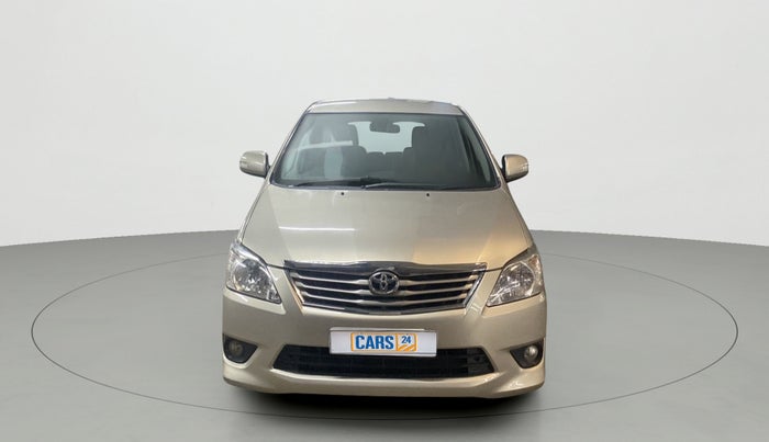 2013 Toyota Innova 2.5 VX 7 STR, Diesel, Manual, 67,912 km, Front