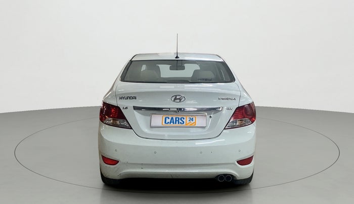 2011 Hyundai Verna FLUIDIC 1.6 VTVT SX, Petrol, Manual, 48,242 km, Back/Rear