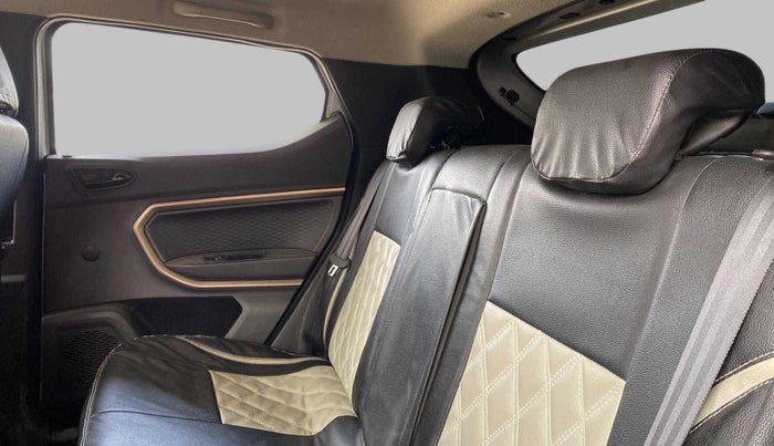 2021 Renault Kiger RXT MT, CNG, Manual, 32,626 km, Right Side Rear Door Cabin