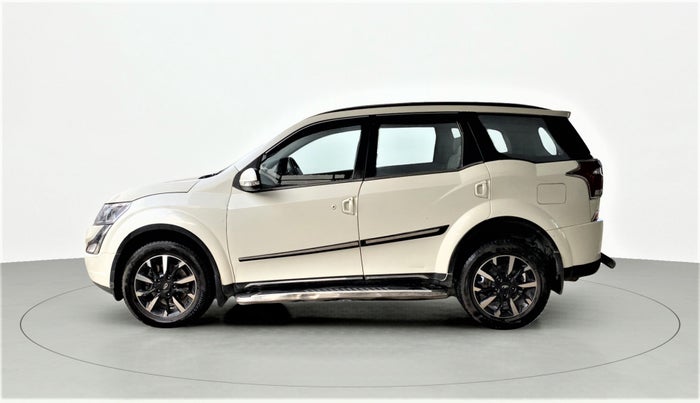 2019 Mahindra XUV500 W11(O), Diesel, Manual, 54,883 km, Left Side
