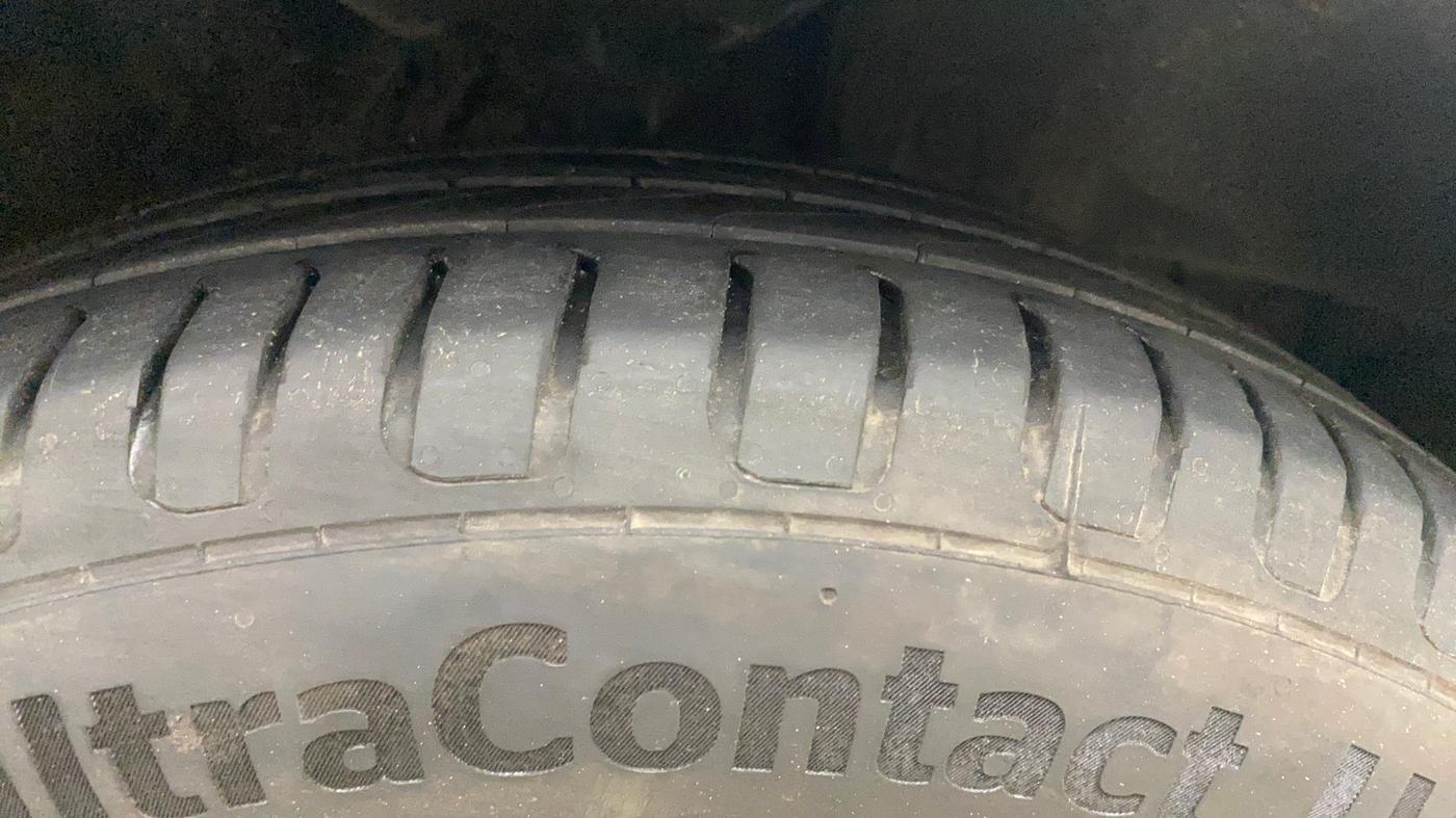 2018 Honda City 1.5L I-VTEC V MT, Petrol, Manual, 1,07,457 km, Right Front Tyre Tread