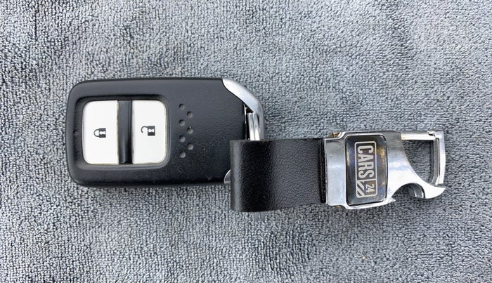 2015 Honda CRV 2.4 AWD AT, Petrol, Automatic, 79,890 km, Key Close Up