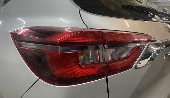 2022 Nissan MAGNITE XL, Petrol, Manual, 25,194 km, Left tail light - Minor scratches