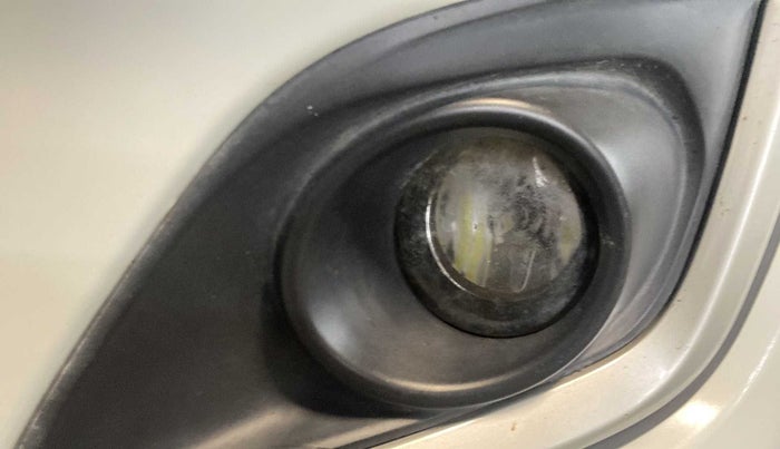 2017 Maruti Swift VDI, Diesel, Manual, 75,765 km, Left fog light - Not working