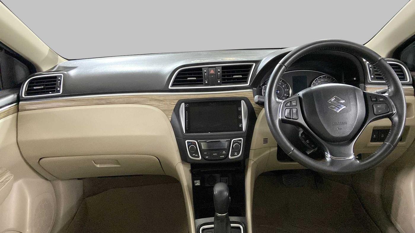 2020 Maruti Ciaz ALPHA  AT 1.5 SHVS PETROL, Petrol, Automatic, 21,852 km, Dashboard