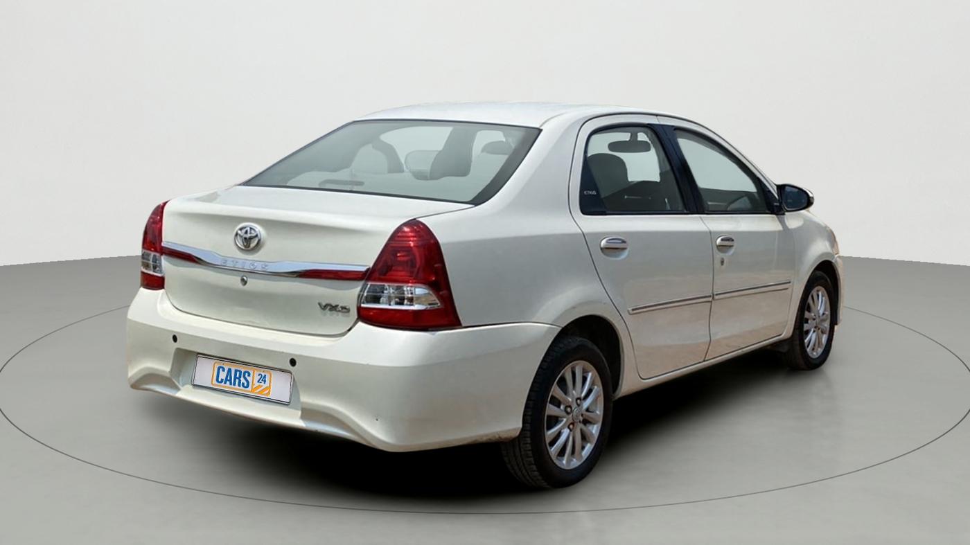 2017 Toyota Etios VXD PLATINUM, Diesel, Manual, 47,978 km, Right Back Diagonal