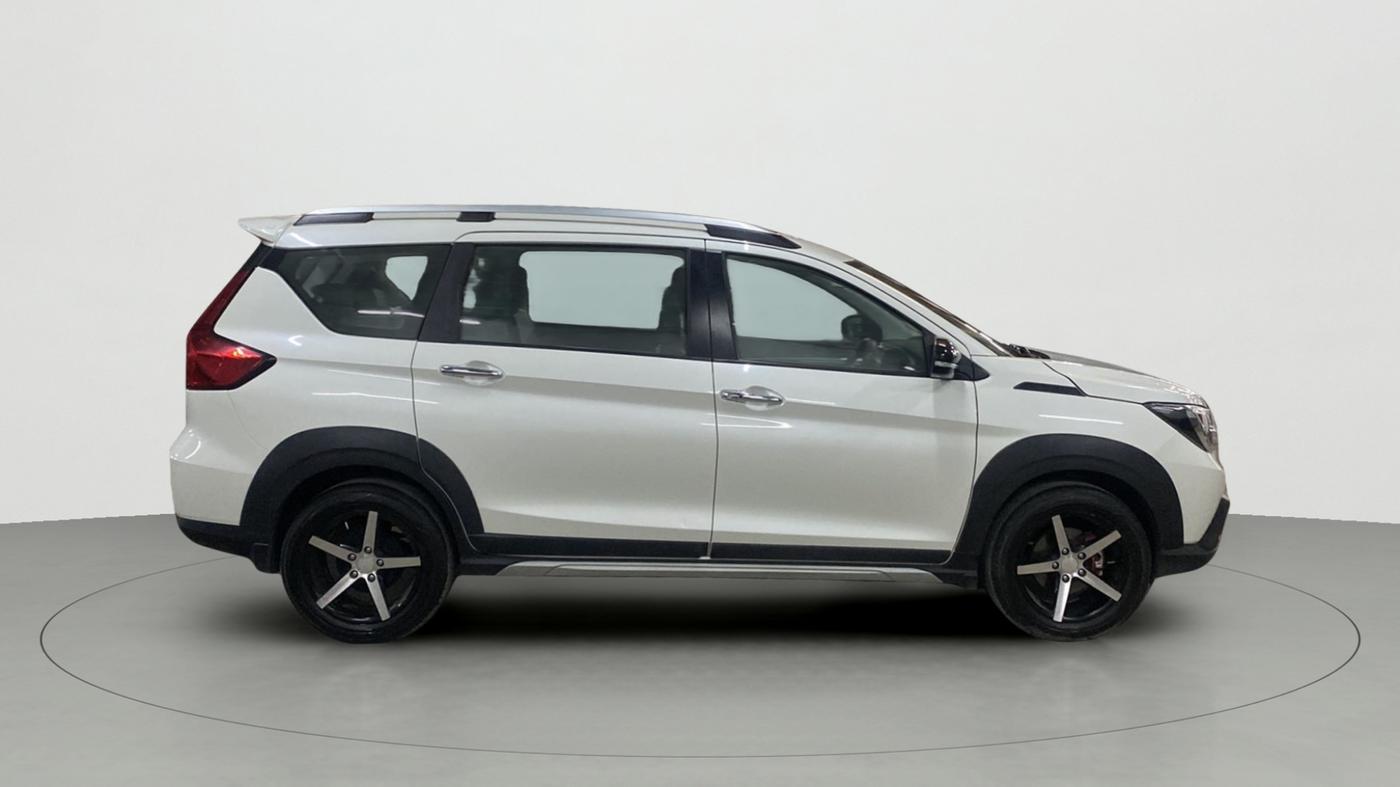 2021 Maruti XL6 ALPHA MT, Petrol, Manual, 36,496 km, Right Side View