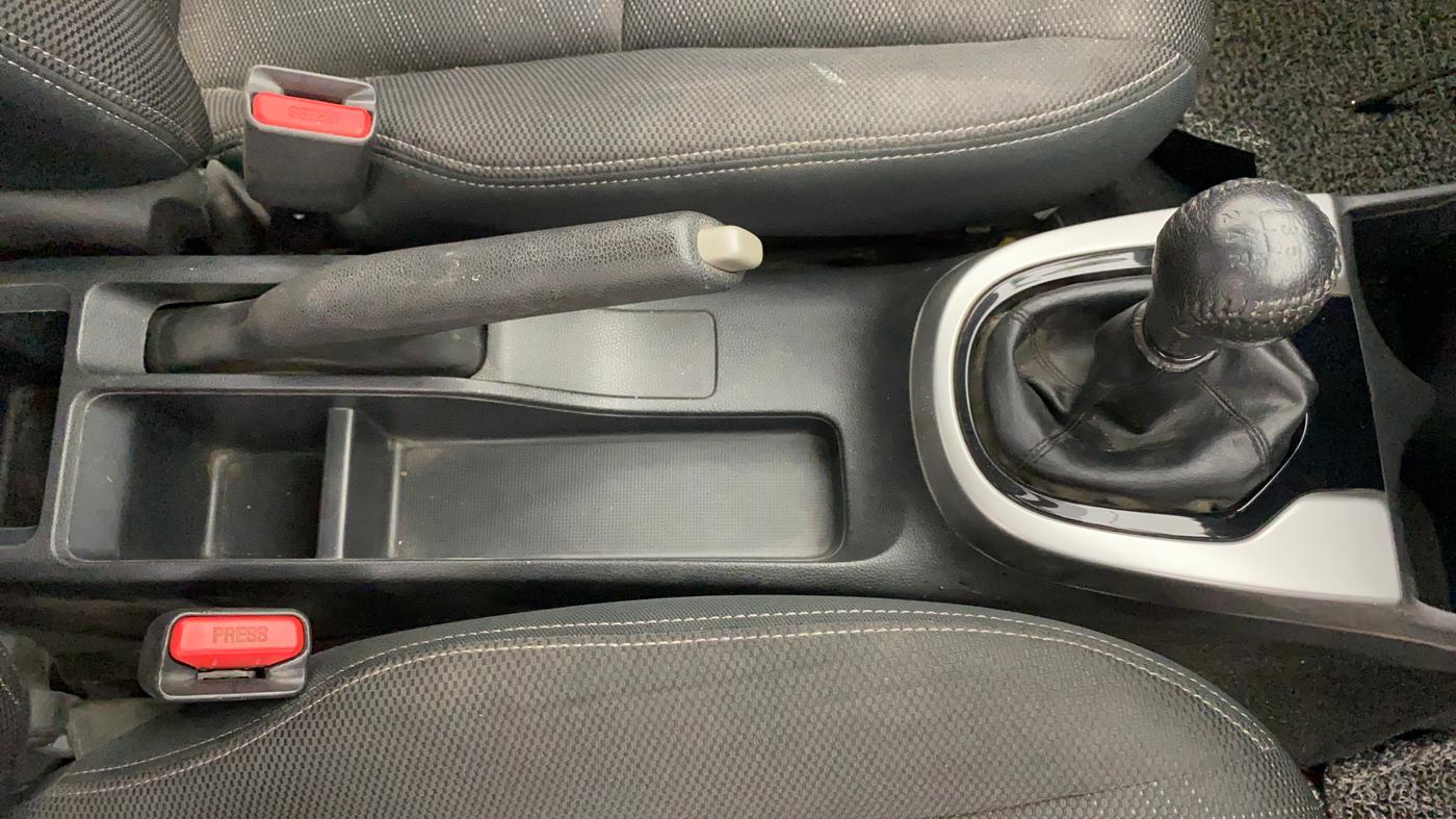 2015 Honda Jazz 1.2L I-VTEC VX, Petrol, Manual, 99,919 km, Gear Lever